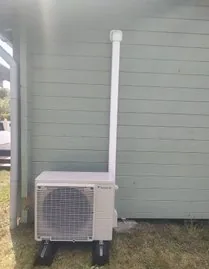 Daikin udedel ved facade